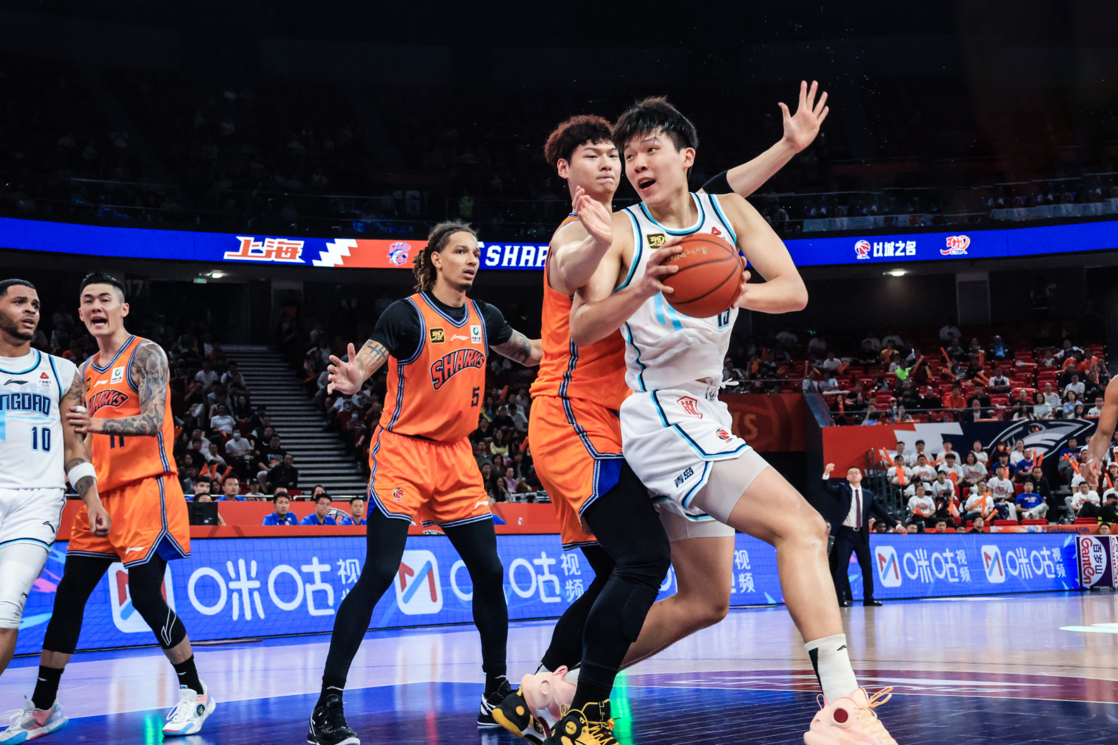 B体育体育网页版入口-球队明星球员因伤退出下一场比赛