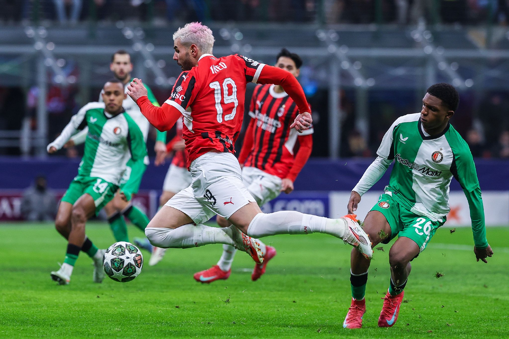 关于AC米兰重视防守,签下多名实力后卫助球队夺冠的信息 关于AC米兰重视防守,签下多名实力后卫助球队夺冠的信息