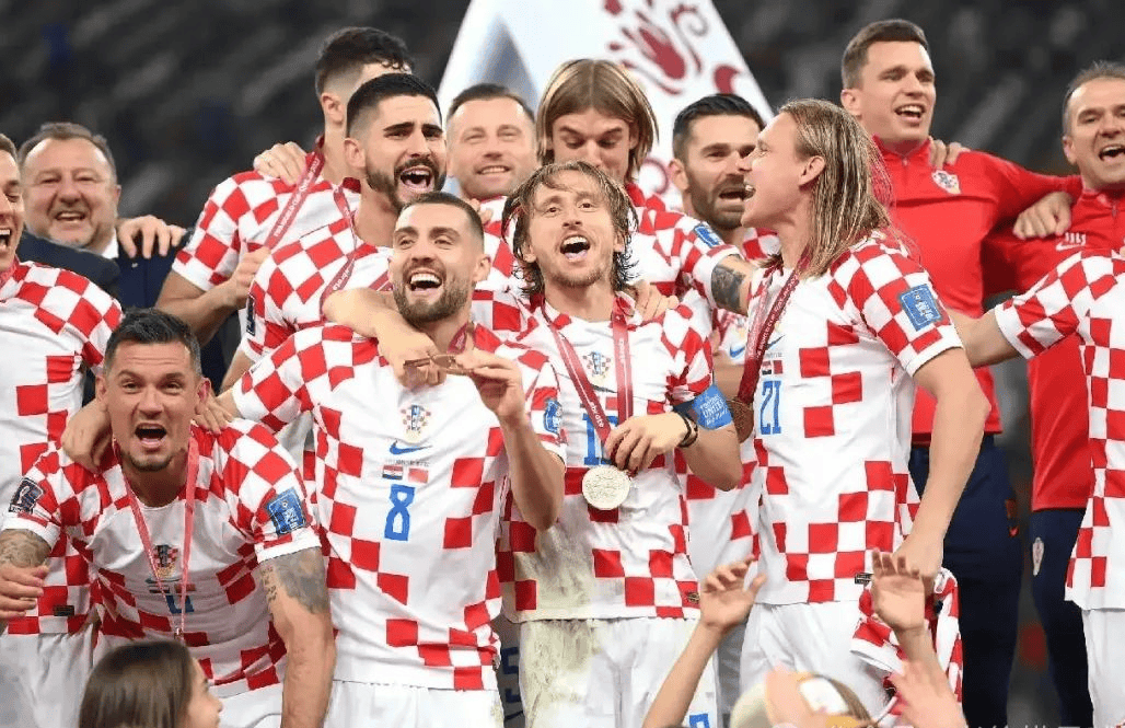 关于克罗地亚力克苏格兰，小组晋级前景一片光明的信息