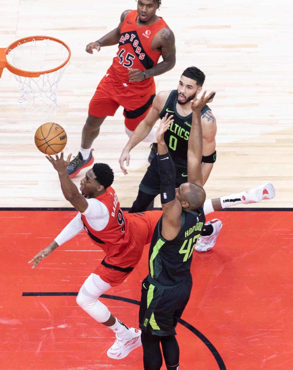 猛龙擒下凯尔特人,迎来胜利 猛龙擒下凯尔特人,迎来胜利