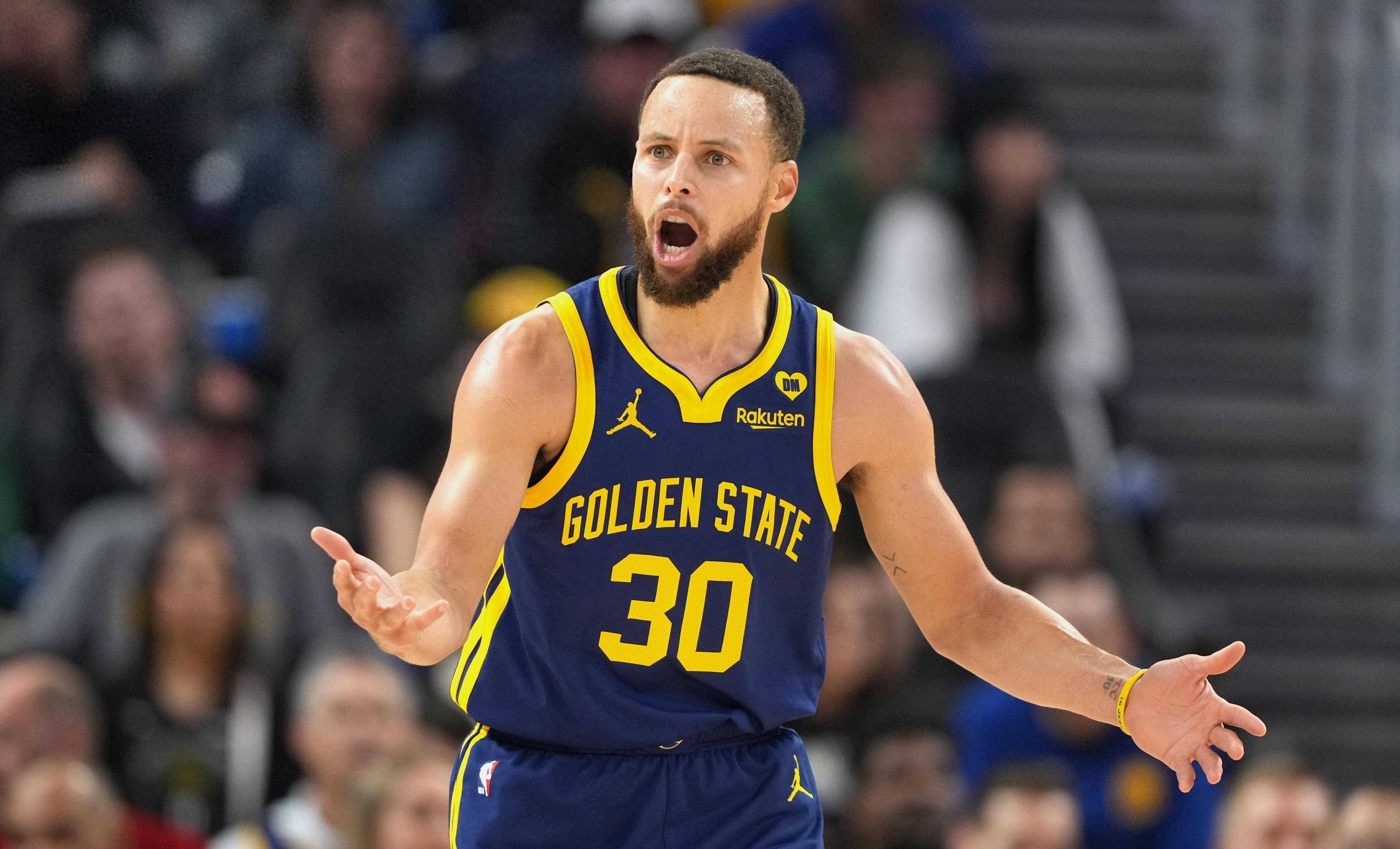 B体育体育官方登录入口-勇士球员史蒂芬-库里伤愈复出