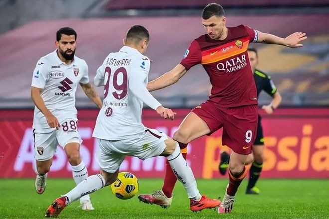 维罗纳迎来胜利收获宝贵分数,争取躲开降级区 维罗纳迎来胜利收获宝贵分数,争取躲开降级区